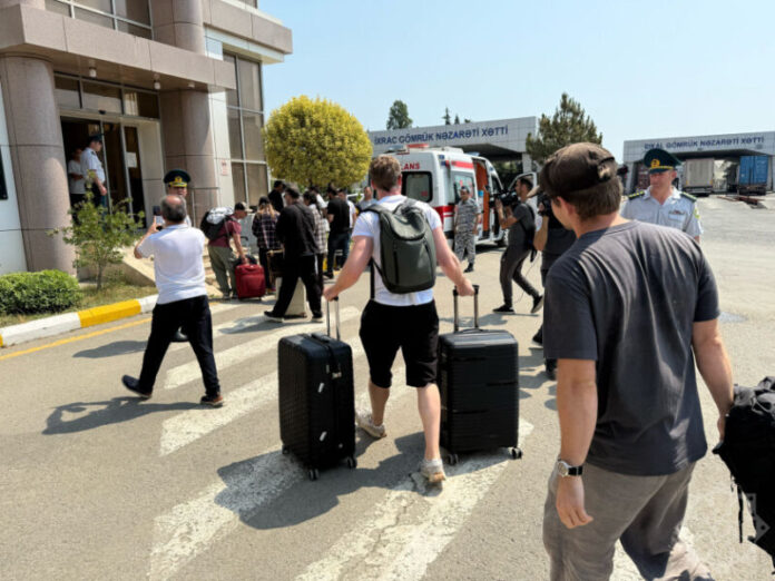 İrandan daha 5 nəfər təxliyə olundu