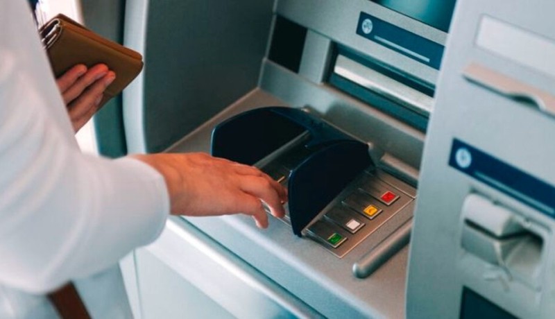 Bu şəxslərin maaşı 50 faiz ARTIRILDI - QƏRAR