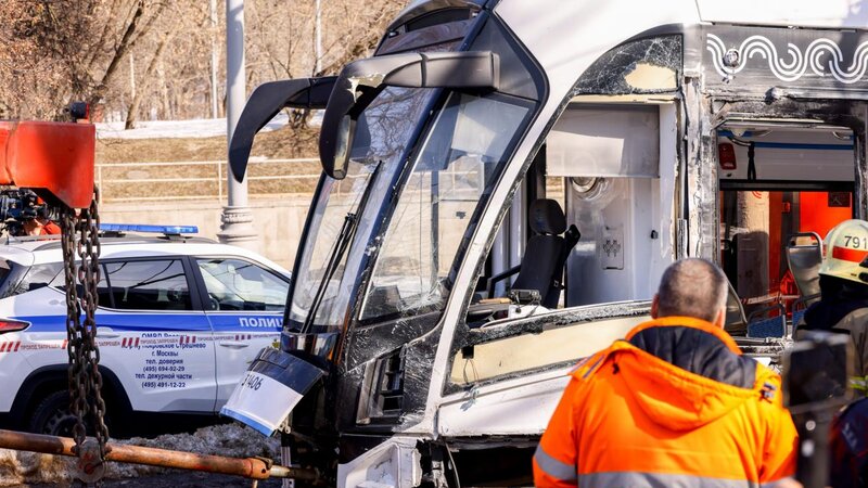 Moskvada tramvay qəzası - Onlarla insan xəsarət aldı