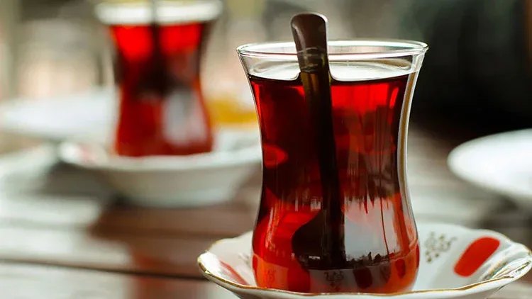 Bu çayı qətiyyən almayın - Boya aşkarlandı
