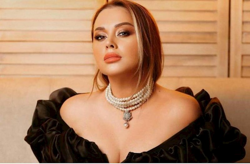 Xatirə geyimi ilə DİQQƏT ÇƏKDİ - VİDEO