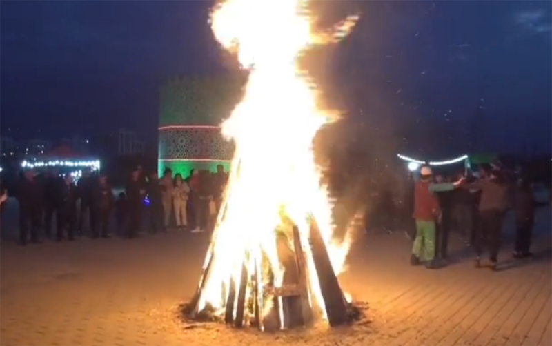 Ağdamda bayram tonqalı yandırıldı - VİDEO