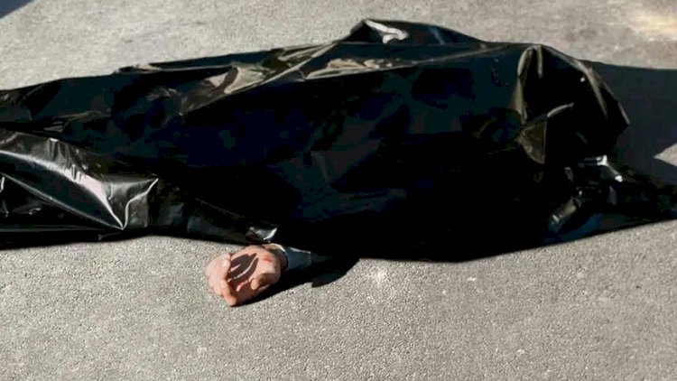 54 yaşlı kişi küçədə öldü