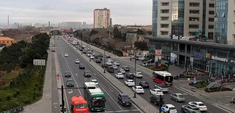 Bakının tıxaclı yolları - SİYAHI
