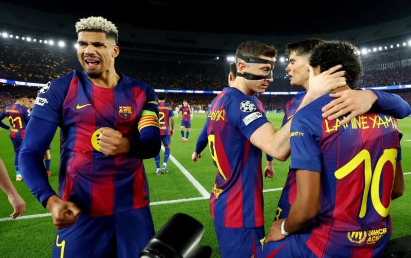 Barselona darmadağınla növbəti mərhələdə