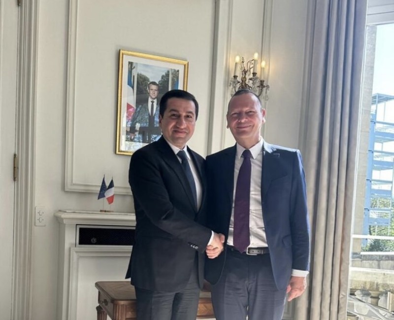 Hikmət Hacıyev Parisdə: ikitərəfli münasibətlər müzakirə edildi