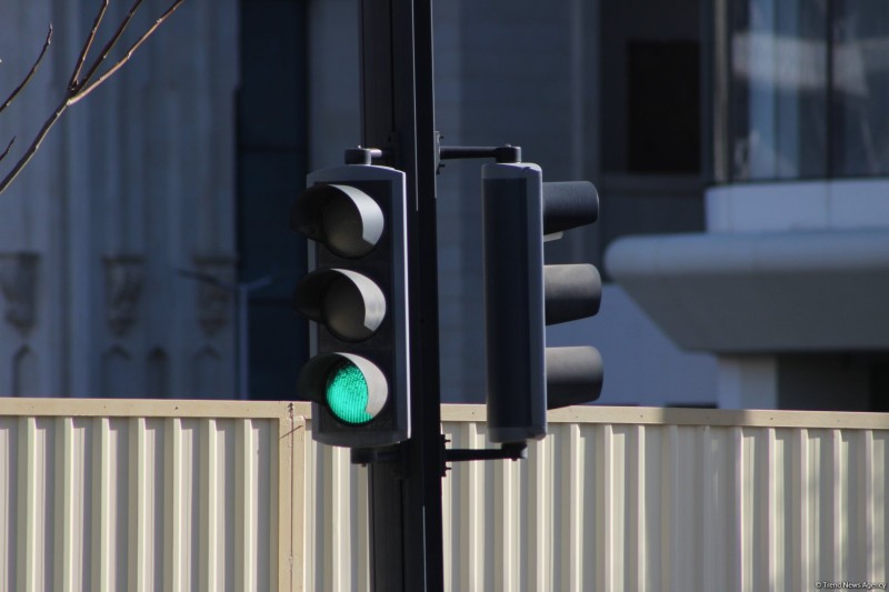 Bu prospektdə yeni svetoforlar quraşdırılıb