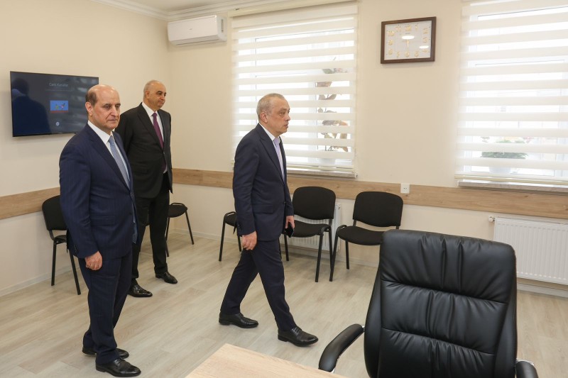 Zaur Mikayılov Nəzarət Xidmətinin 2 saylı Abşeron-Xızı regional bölməsinin yeni inzibati binası ilə tanış olub