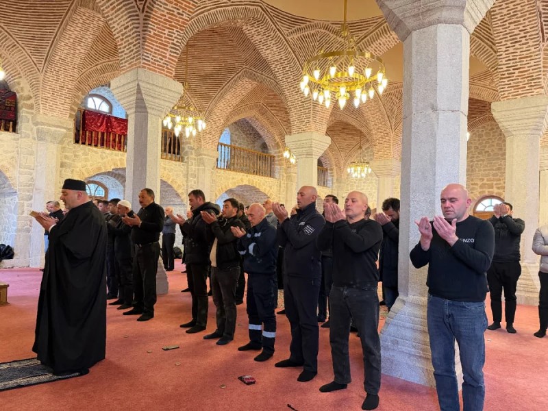 Şuşada bayram namazı qılındı