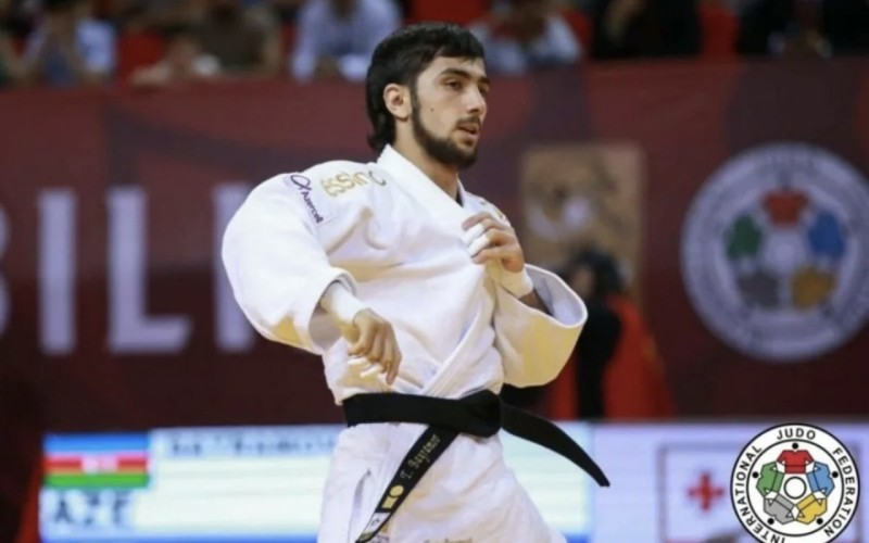 Turan Bayramov Böyük Dəbilqə turnirində gümüş medal qazandı