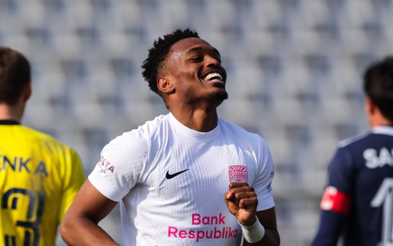 Mikels bunu edən ikinci futbolçu oldu