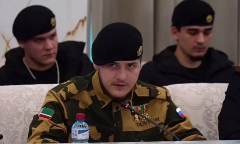 Adam Kadırov Rusiyanın ən gənc mayoru oldu