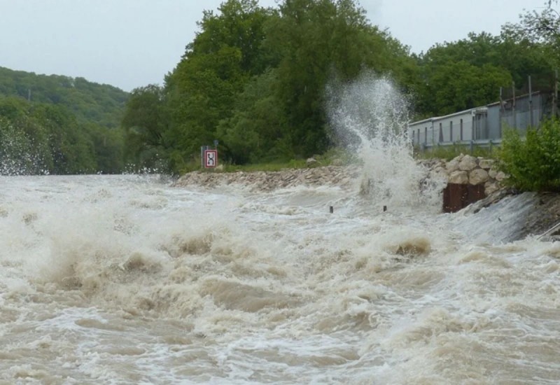 Çaylarda sululuq artıb, sel olub - VİDEO