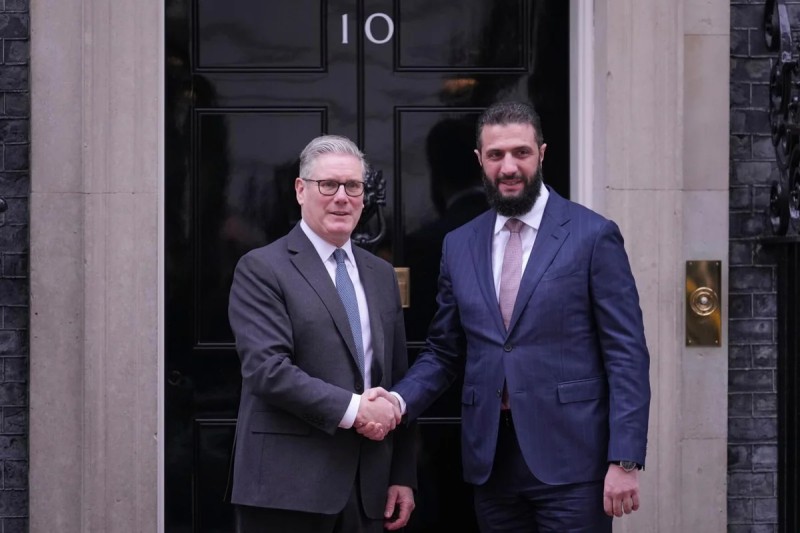 Əhməd əl-Şəra Britaniyaya səfər etdi - Starmerlə görüşdü