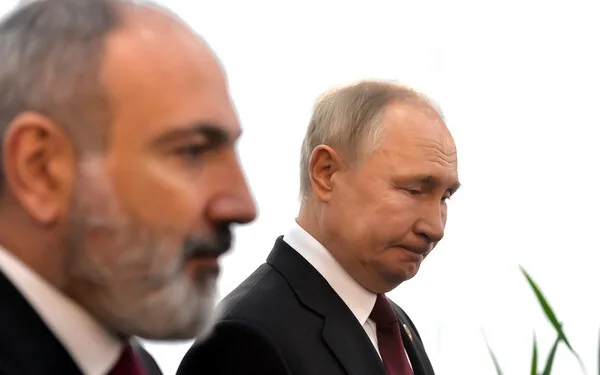 Putin Ermənistanın hər iki quruma üzv olmasına qarşıdır