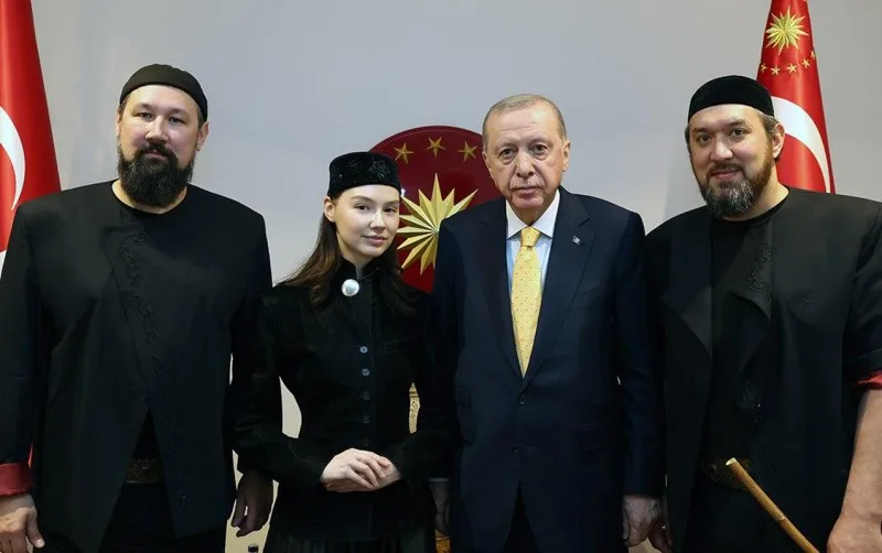 Ərdoğan 43 milyon izlənən layihənin müəllifləri ilə görüşdü - FOTO/VİDEO