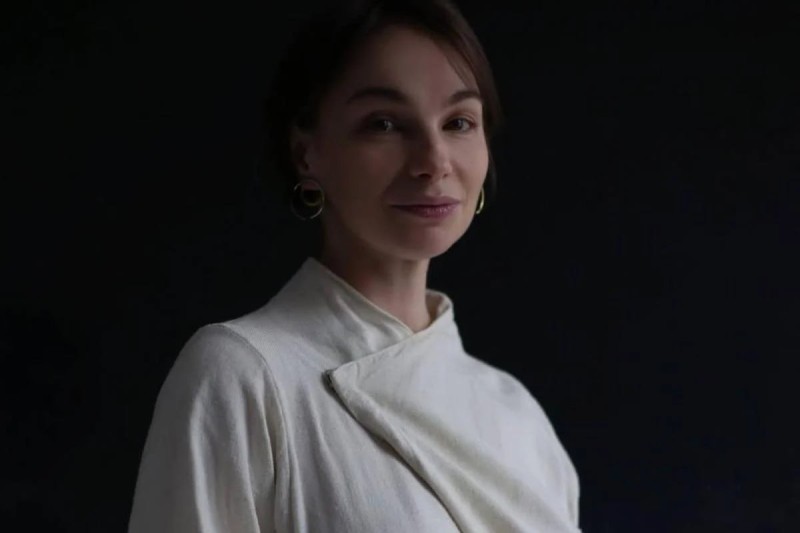 41 yaşlı müğənni ilk dəfə ana oldu - FOTO