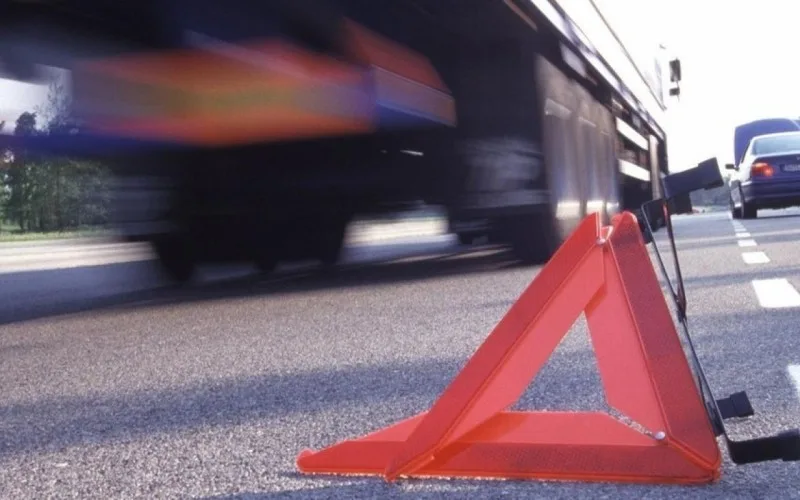 Gəncədə yol qəzası: "BakuBus"la minik maşını toqquşdu