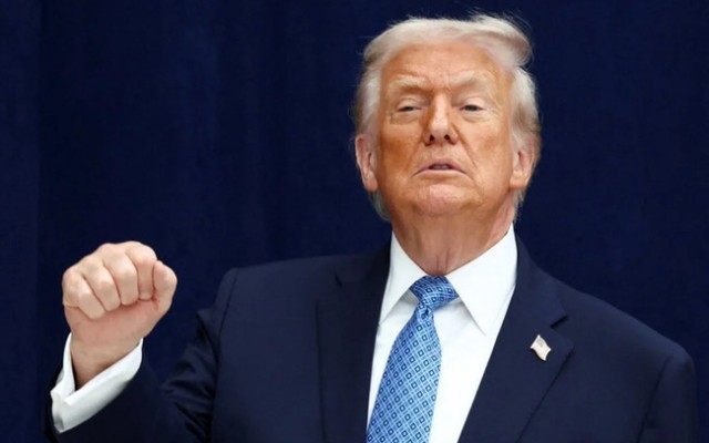 Tramp daha bir ölkənin prezidenti olmaq istəyir