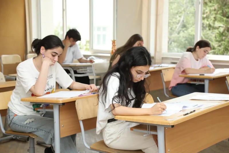 Doqquzuncu sinif şagirdlərinin DİQQƏTİNƏ