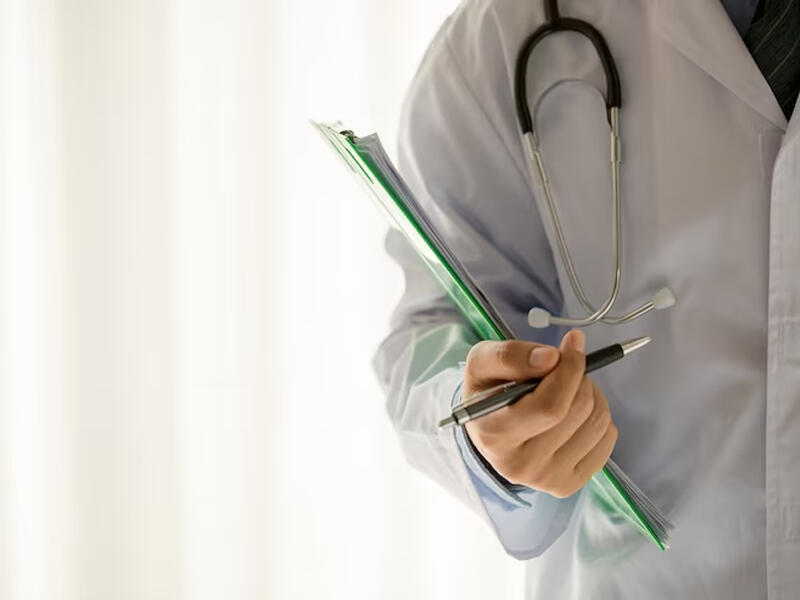 Gənclər bu simptomları ciddiyə almır – Həkimlər xəbərdarlıq edir