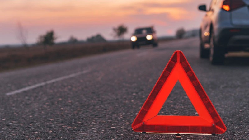 Vəzifəli şəxsin sürücüsü qəza törətdi - 9 yaşlı oğlan iflic oldu - FOTOLAR