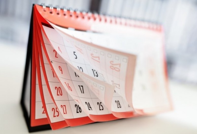 İş həftəsi 4 günlük ola bilər - QANUN NƏ DEYİR?