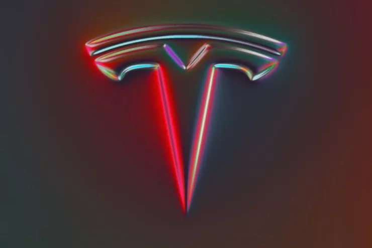 “Tesla” ucuz elektrik avtomobili hazırlayır