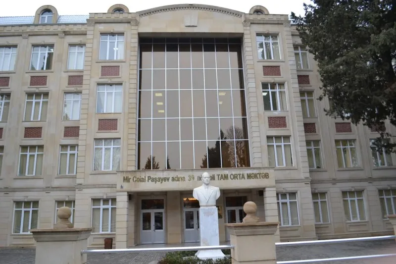 Şagirdləri təhqir edən müəllimlə bağlı tədbir görüldü - RƏSMİ