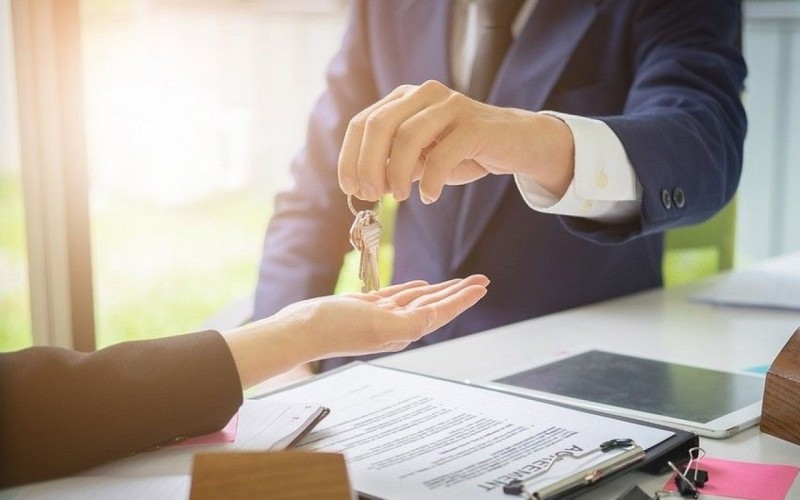 Daşınmaz əmlak şirkətlərinə verilən kreditlərin həcmi kəskin azalıb