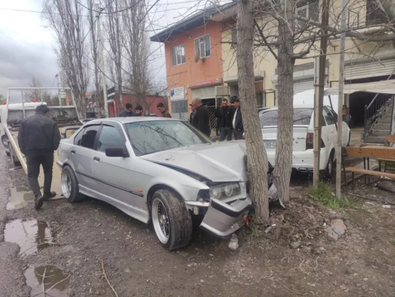 Xaçmaz-Quba yolunda üç avtomobil toqquşdu - FOTO