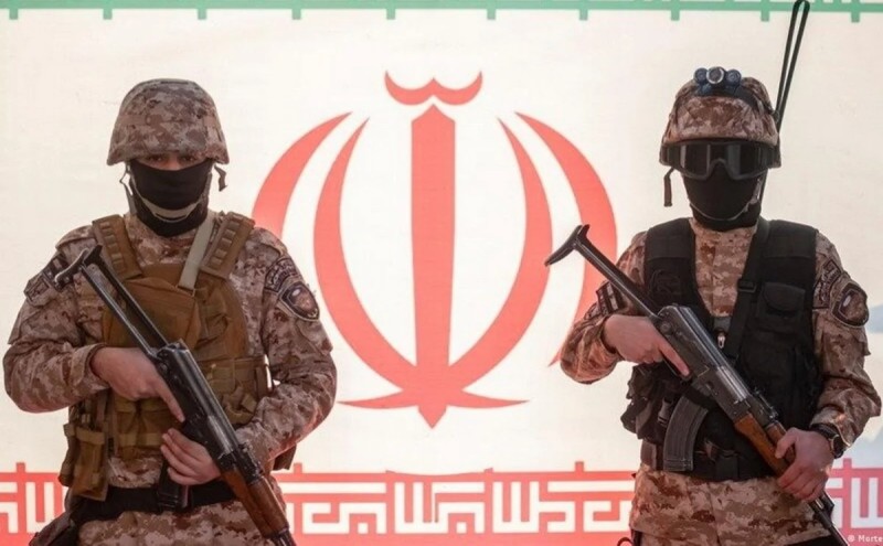 İran İnqilab Keşikçiləri: Müharibə davam edərsə,...