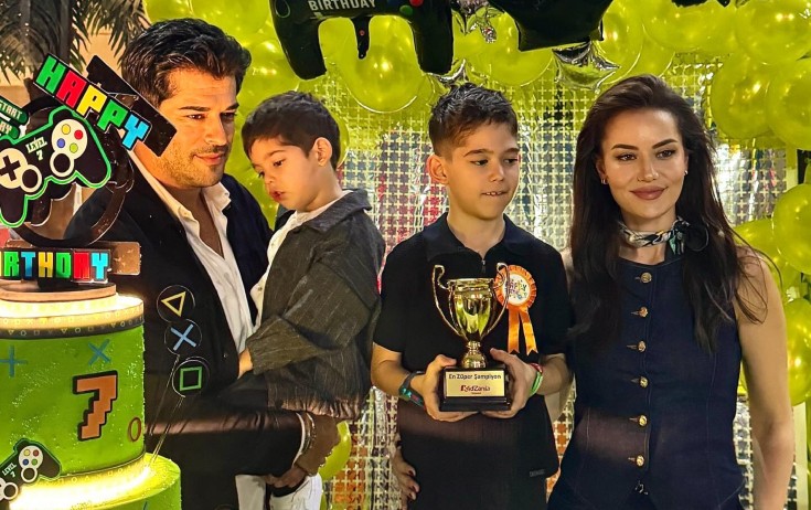 Burakla Fahriyənin oğlu - FOTOLAR