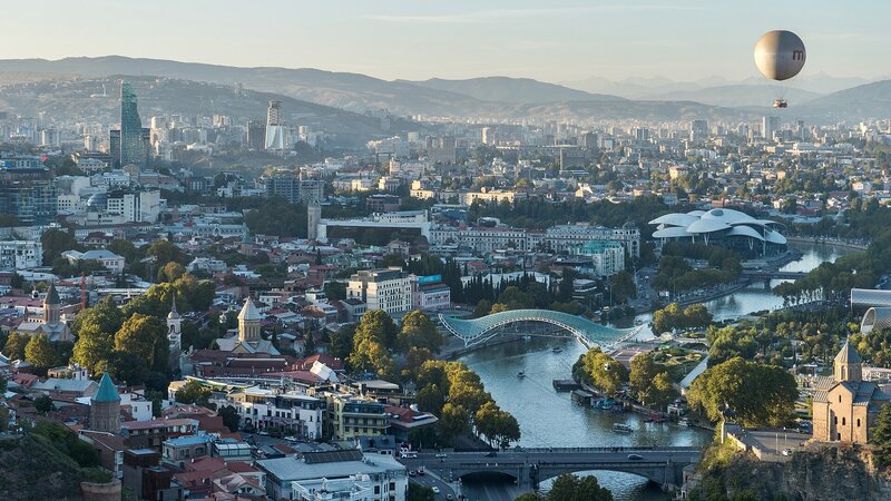 Gürcüstan daha 78 əcnəbini deportasiya etdi