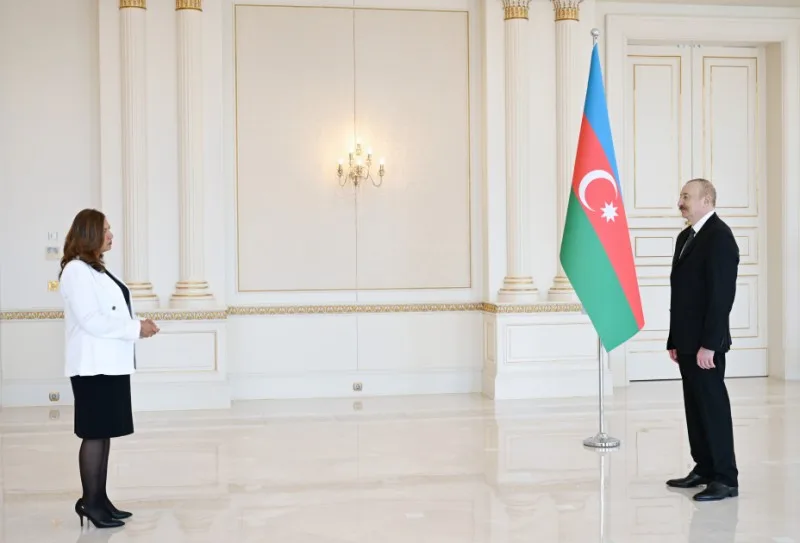 İlham Əliyev daha bir səfiri qəbul etdi - FOTOLAR - YENİLƏNİB