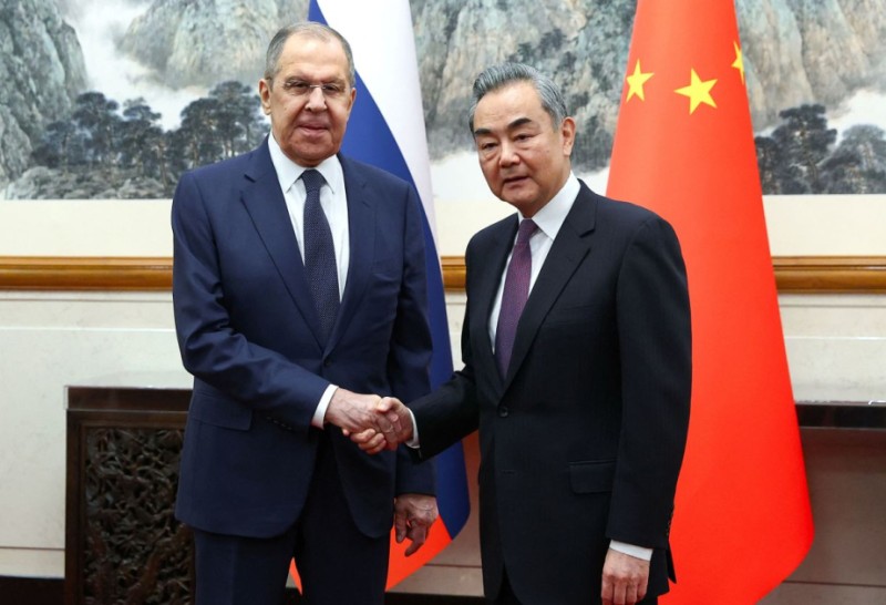 Sergey Lavrov və Van İ arasında görüş olub