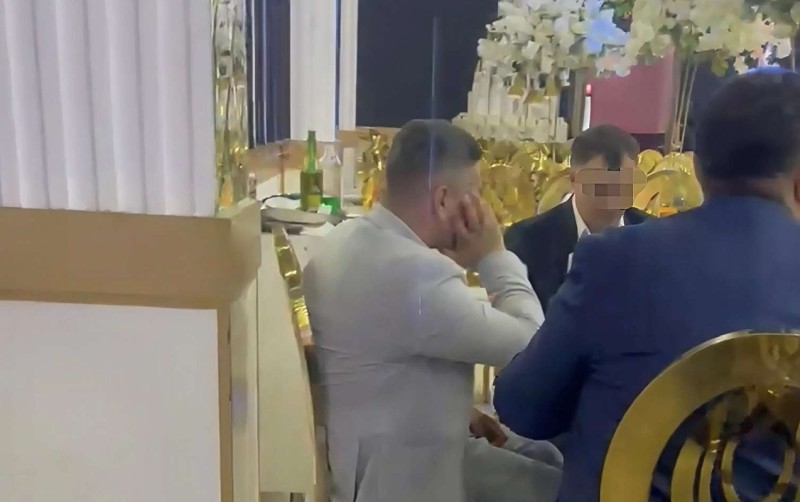 Şadlıq evinin tavanı deşildi, toyu su basdı - VİDEO