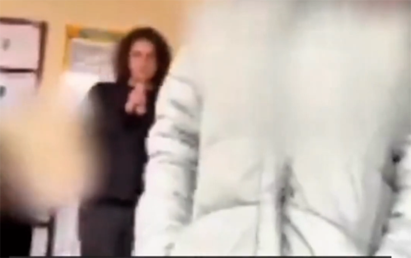 9 nəfəri öldürən şagirdin qəribə görüntüləri - VİDEO