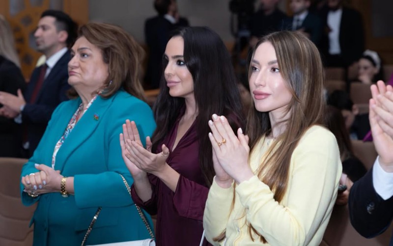 Prezidentin qızı və gəlininin film təqdimatından - FOTOLARI