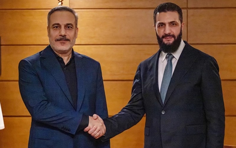 Şaraa Antalyada Hakan Fidan və Kalınla görüşdü - YENİLƏNİB