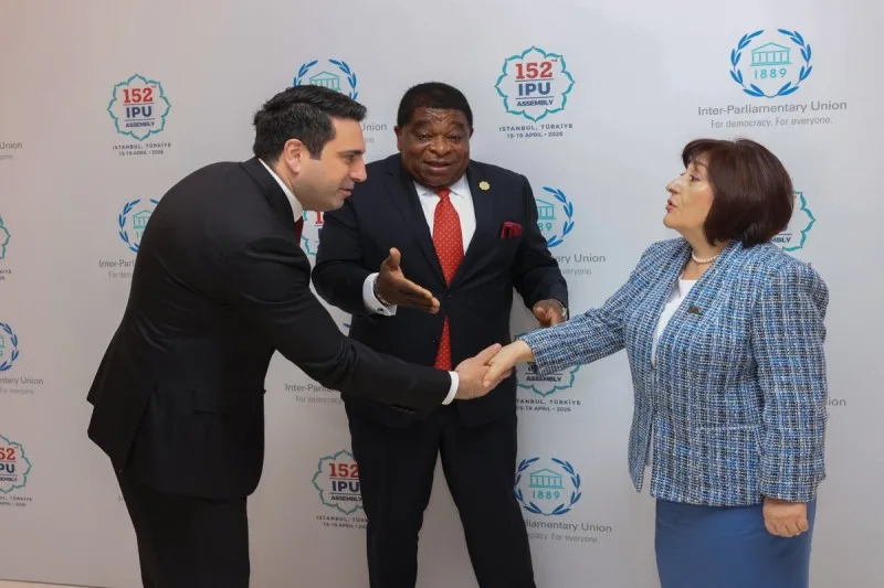 Simonyan Sahibə Qafarova ilə görüş barədə paylaşım etdi