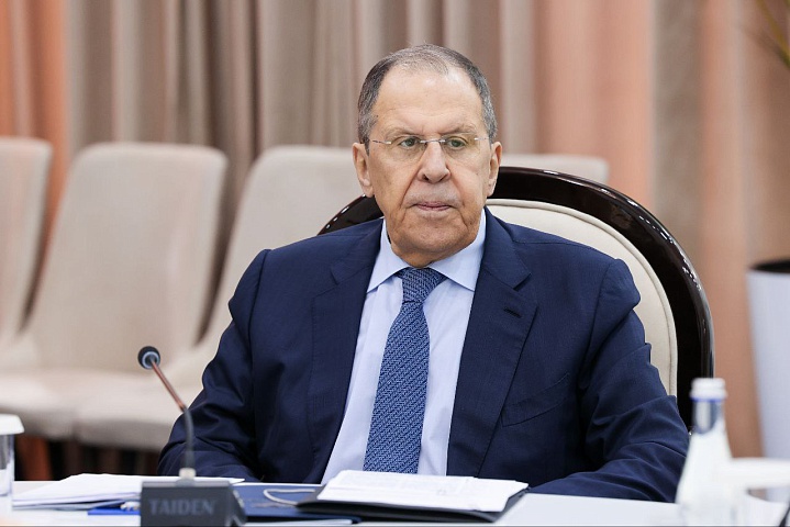 Lavrov Qərbi ittiham etdi