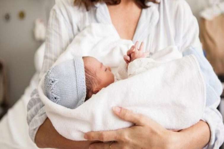 15 yaşlı qız uşaq dünyaya gətirdi - YENİLƏNİB