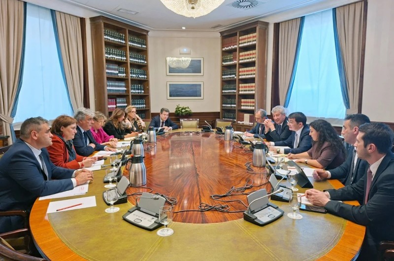 İspaniya ilə tərəfdaşlığa dair Yol xəritəsi qəbul edildi