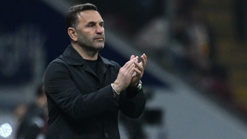 Okan Buruk türk futbolunun tarixinə keçə bilər