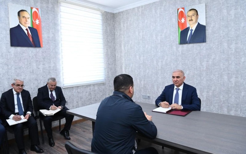 Vüqar Əhmədov Şuşada vətəndaşları qəbul etdi 