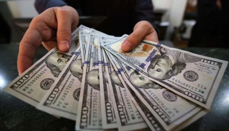 Pulunu dollarlarla saxlayanlara şad xəbər