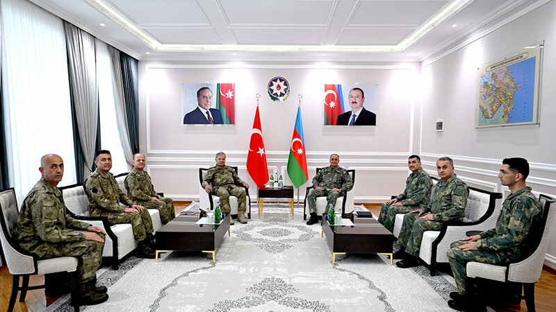 Hikmət Mirzəyev türk həmkarı ilə görüşdü