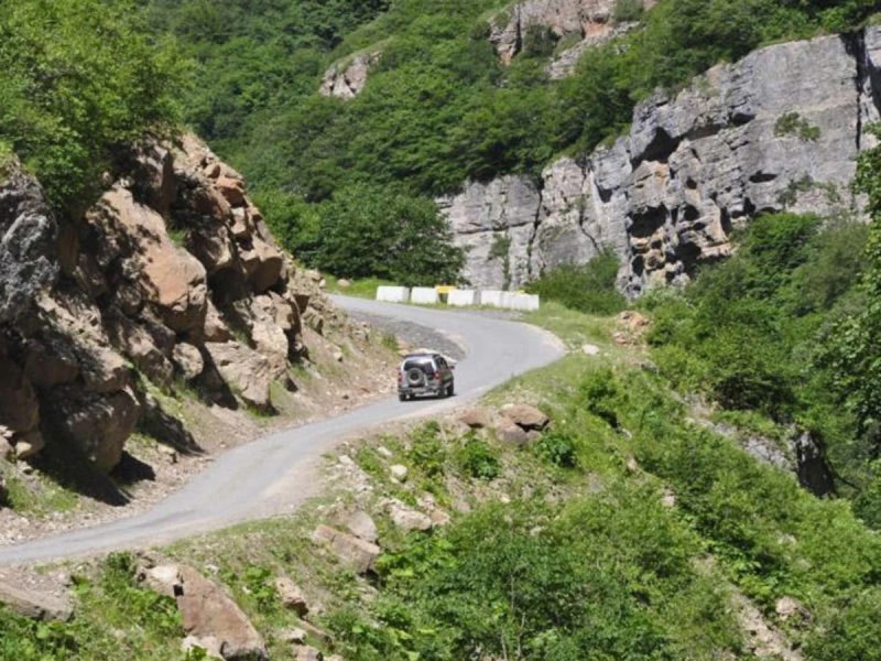 Quba-Xınalıq yolunda baş vermiş uçqunun nəticələri aradan qaldırılacaq