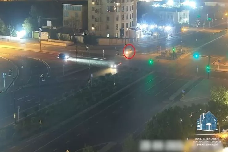 Qəza zamanı işıqforlar yerindən çıxdı